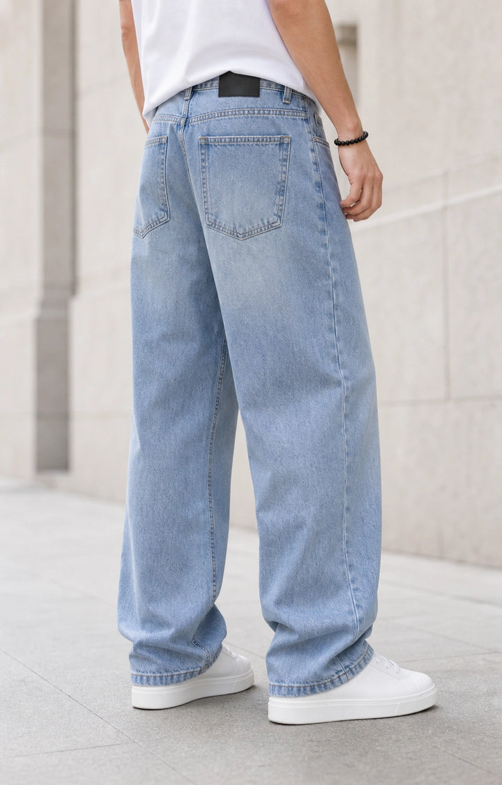 SQUALO BAGGY DENIM 094 back view worn by model