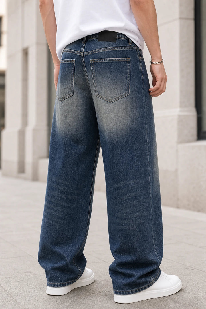 SQUALO BAGGY DENIM 116 back view worn by model