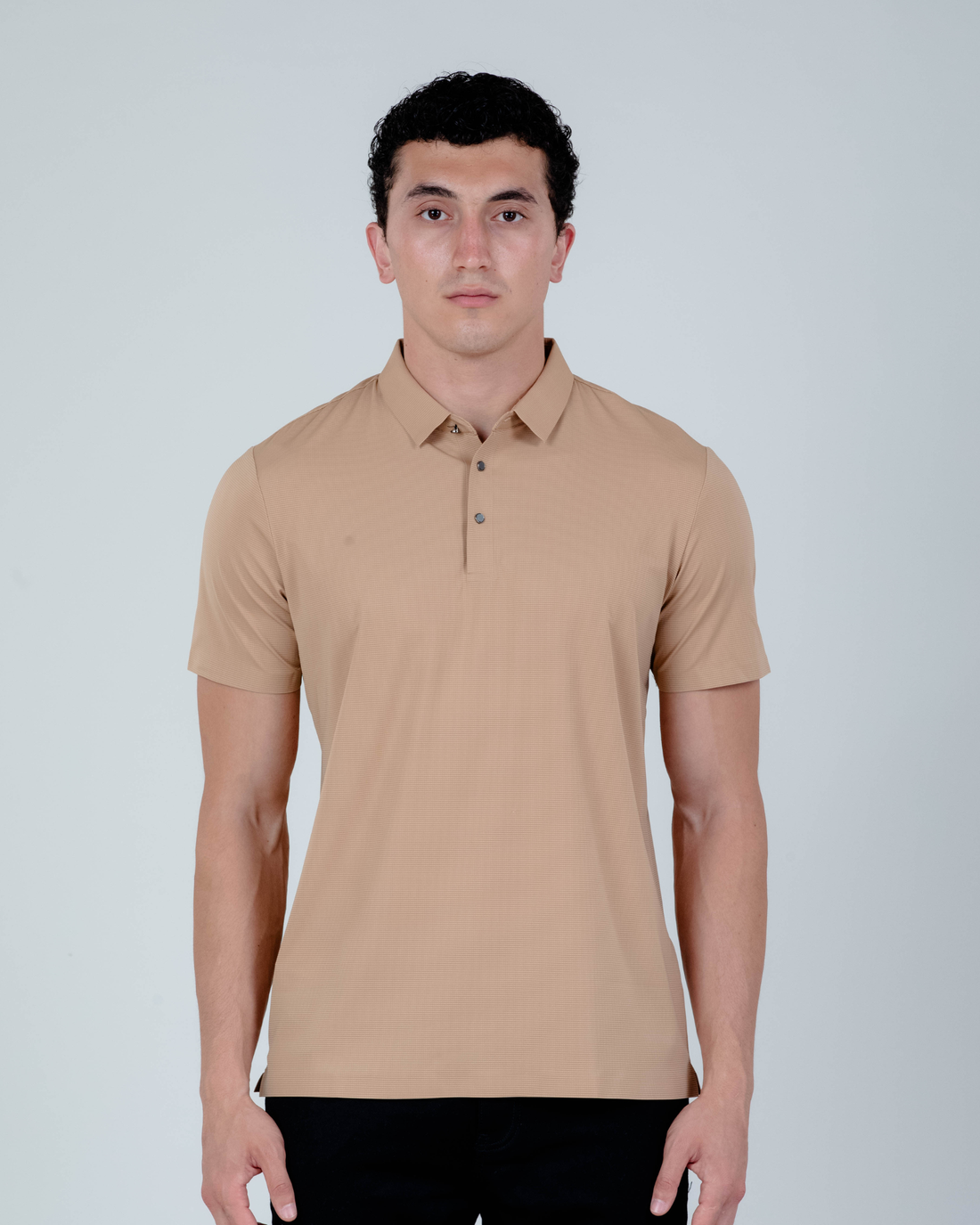SEAMLESS BREATHABLE POLOS