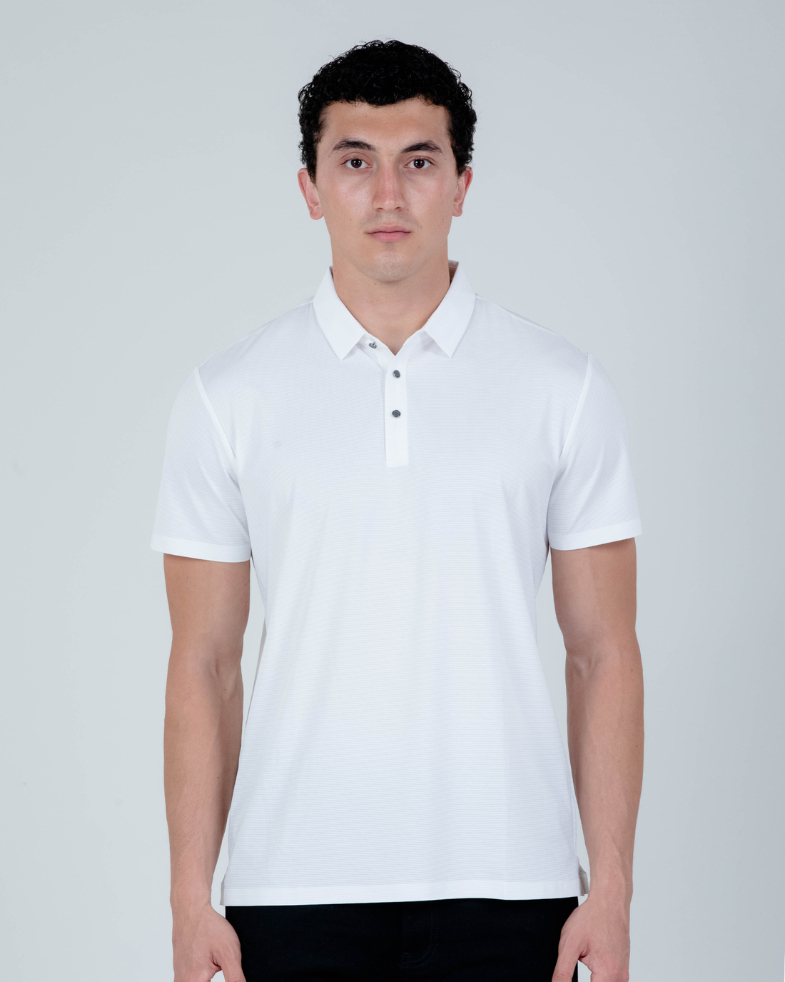 SEAMLESS BREATHABLE POLOS